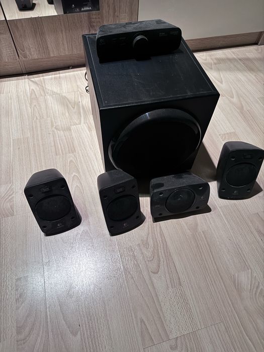 SPRZEDAM Logitech Z906