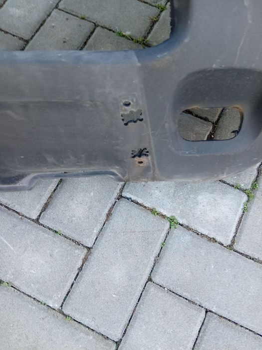 Para choque frente Dacia Duster 2010