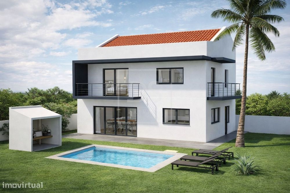 T3 Detached House with Swimming Pool, 67 m² Garage, and Outdoor Space – Santa Iria d