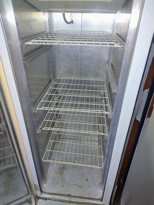 Lodówka witryna chłodnicza 200cm