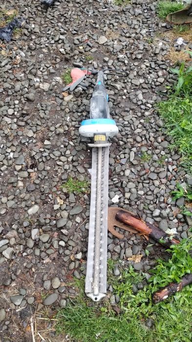 Nożyce elektryczne do żywopłotu