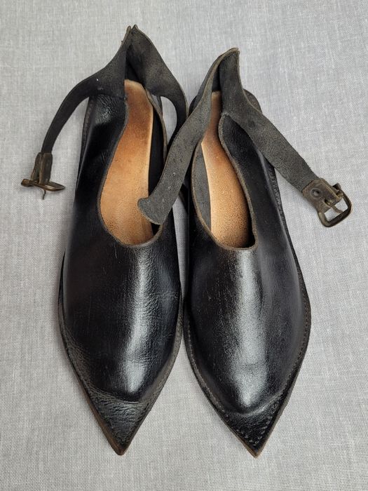 Buty średniowieczne dla damy