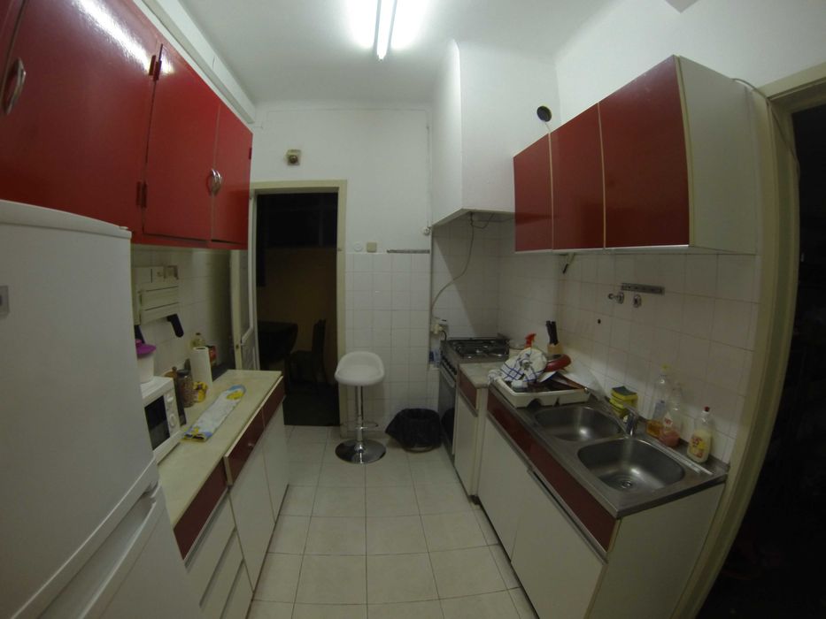 Quarto no centro de Portimão com varanda