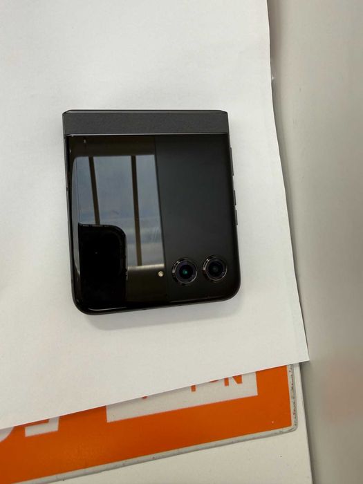 Motorola RAZR 50/ 8GB RAM/256GB 3 Miesiące Gwarancji