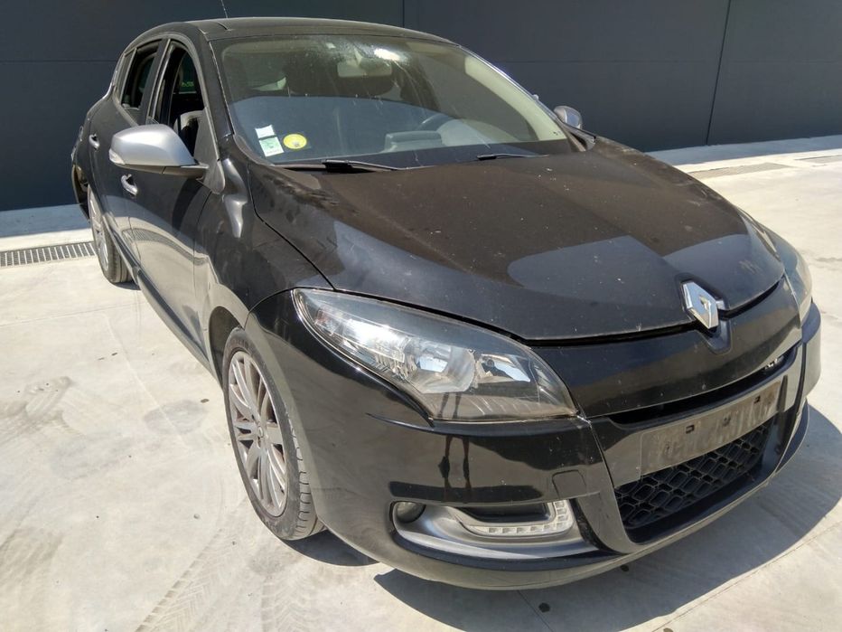 RENAULT MEGANE III Hatchback - 2012 - Para Peças