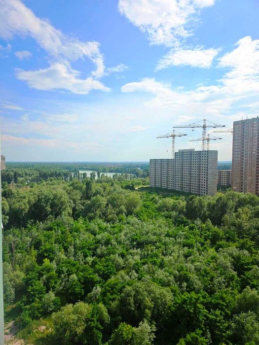 Продаж 1к Патріотика Синевир Гмирі 22 Б Русової поверх 14 площа 37квм