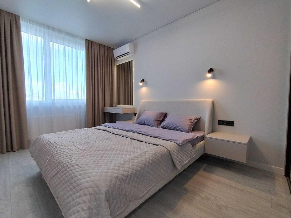 ЖК Варшавський 3, Квартира з новим, якісним ремонтом!