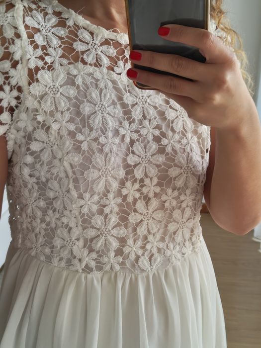 Vestido branco com renda
