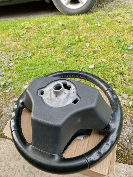 Skórzana kierownica Opel Corsa D