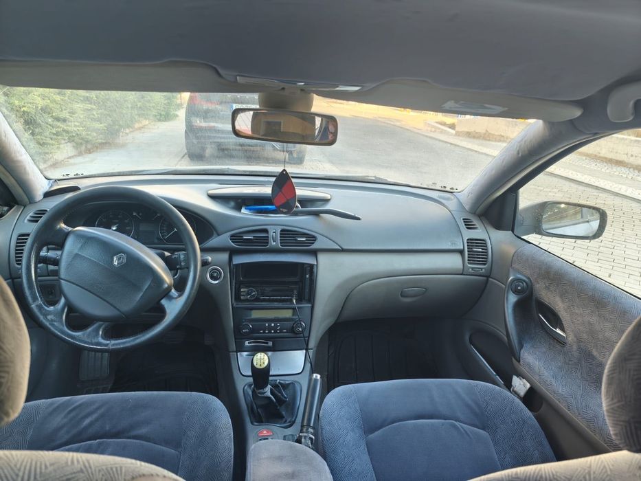 Vendo Renault Laguna 1.6 105 CV 2001