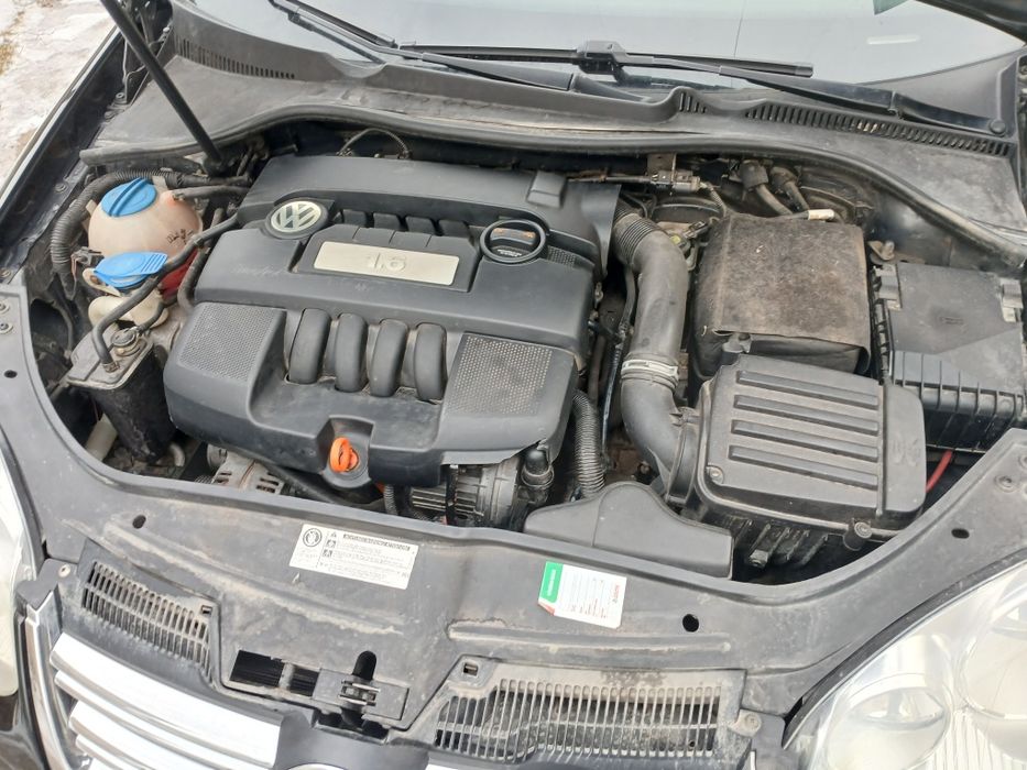 Продам volkswagen golf 5 1.6 2009