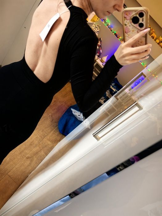 Body Ola voga czarne wycięte plecy