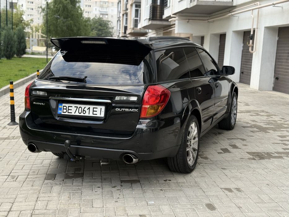 Продам Subaru Outback 3.0 автомат
