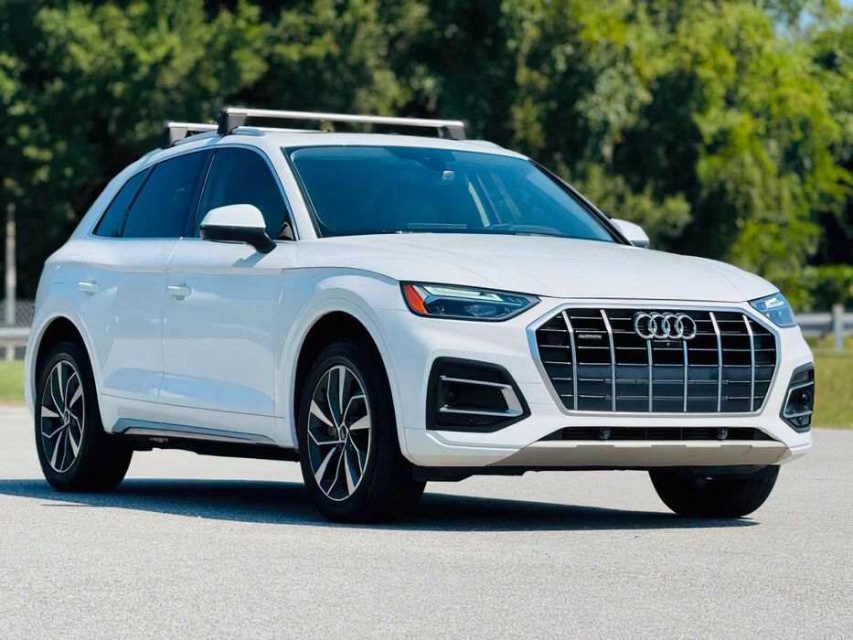 Audi Q5      2021