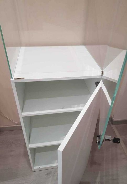 VITRINE • EXPOSITOR - CENTRO DE ÁGUEDA