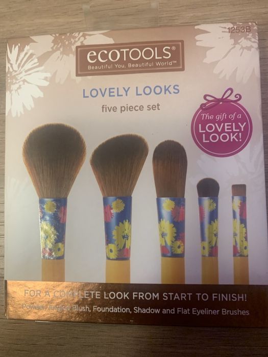 Набір еко пензлів ecotools lovely looks