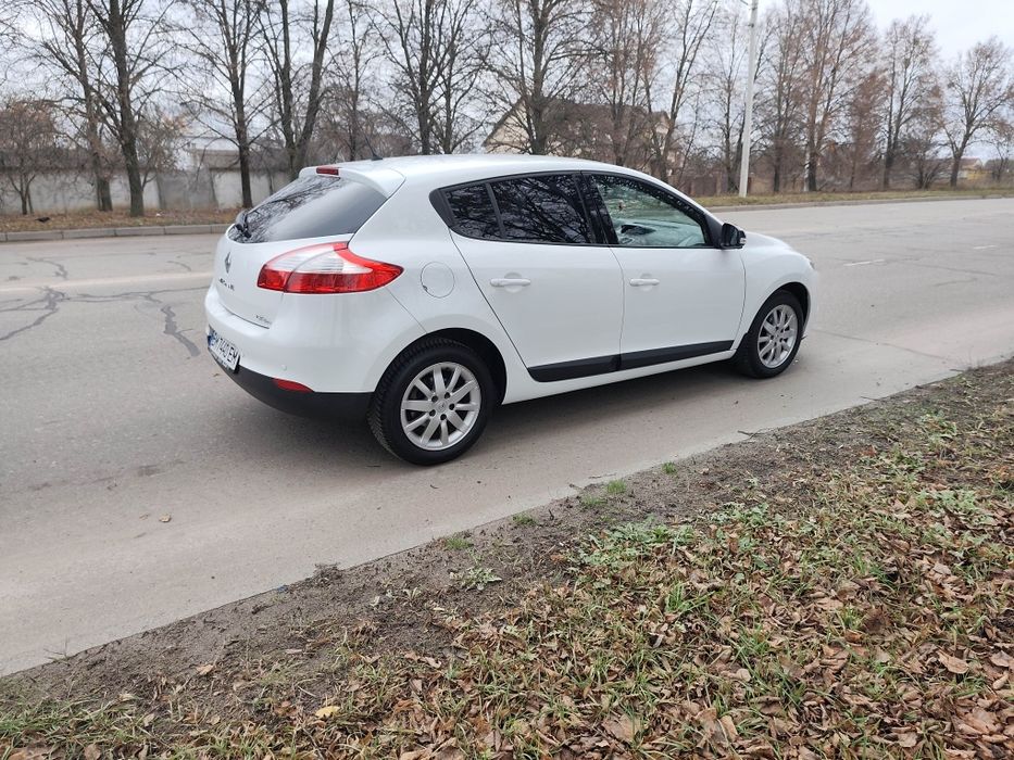 Продам Renault Megane 3 1.6 бензин 2012
