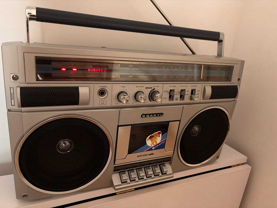 Магнітола SANYO m9830k