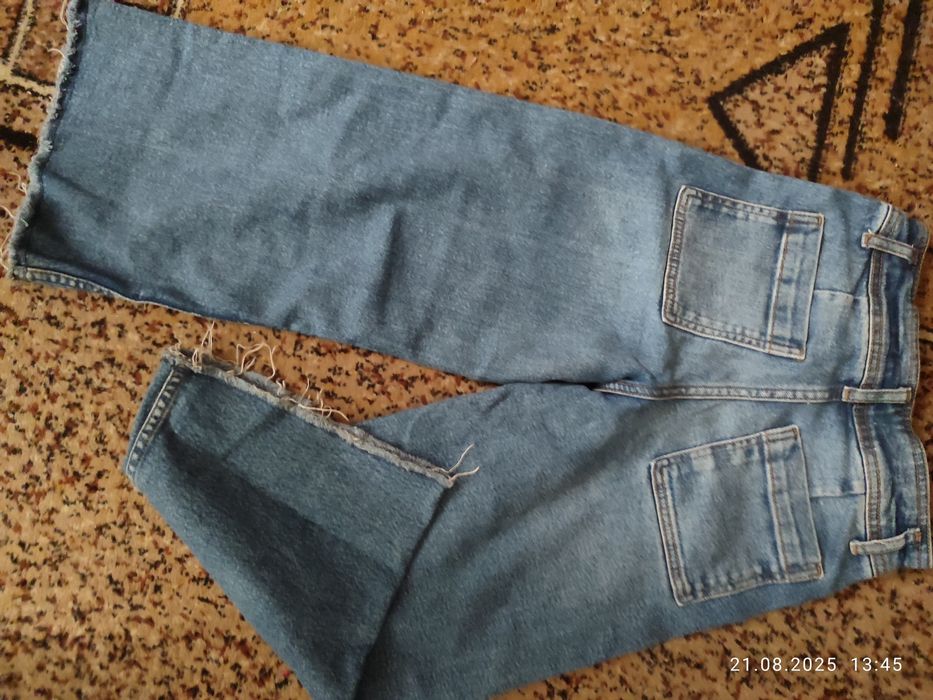 Продам джинси бомба