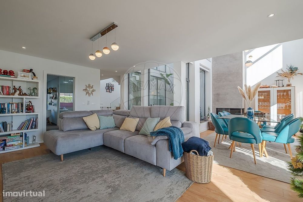 Moradia T4 para venda