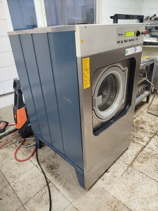 Професійна пральна машина Miele 14-16кг.
