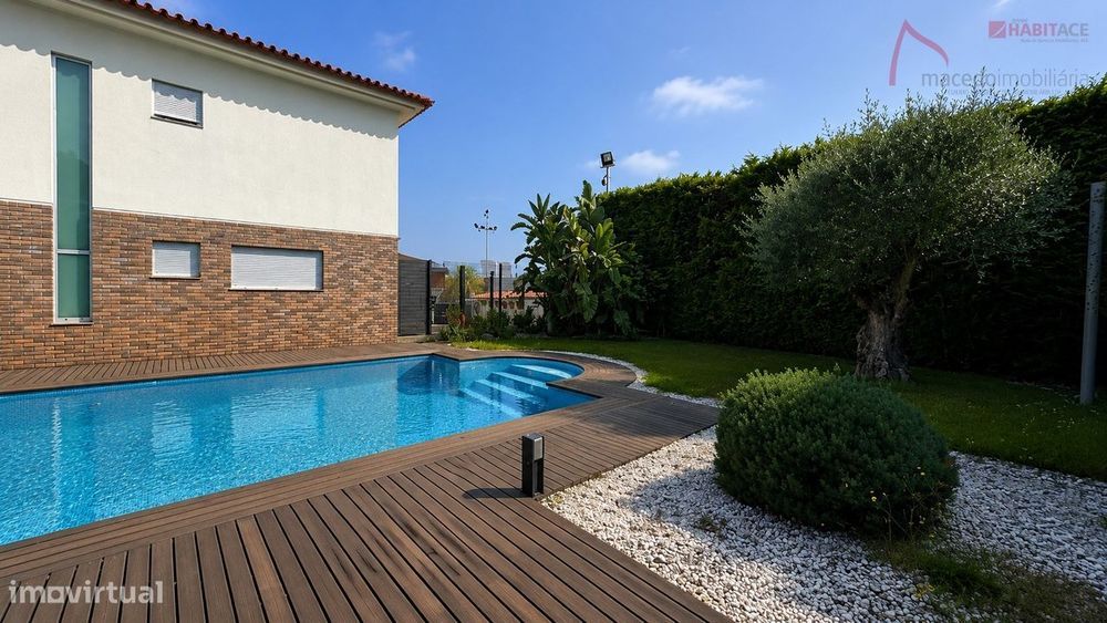 Moradia Isolada T3 com Piscina em Adaufe, Braga