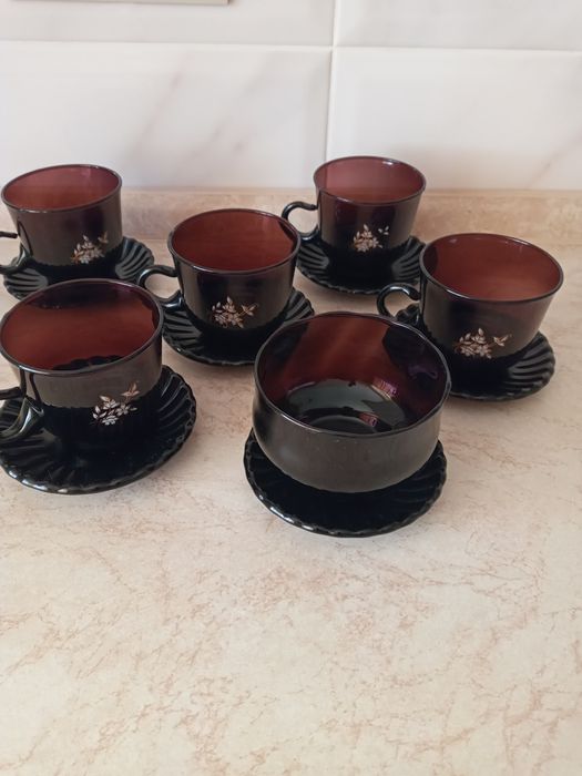 Продам набір  із темного скла.