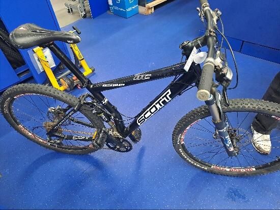 Genius MC 40 preto Roda 26