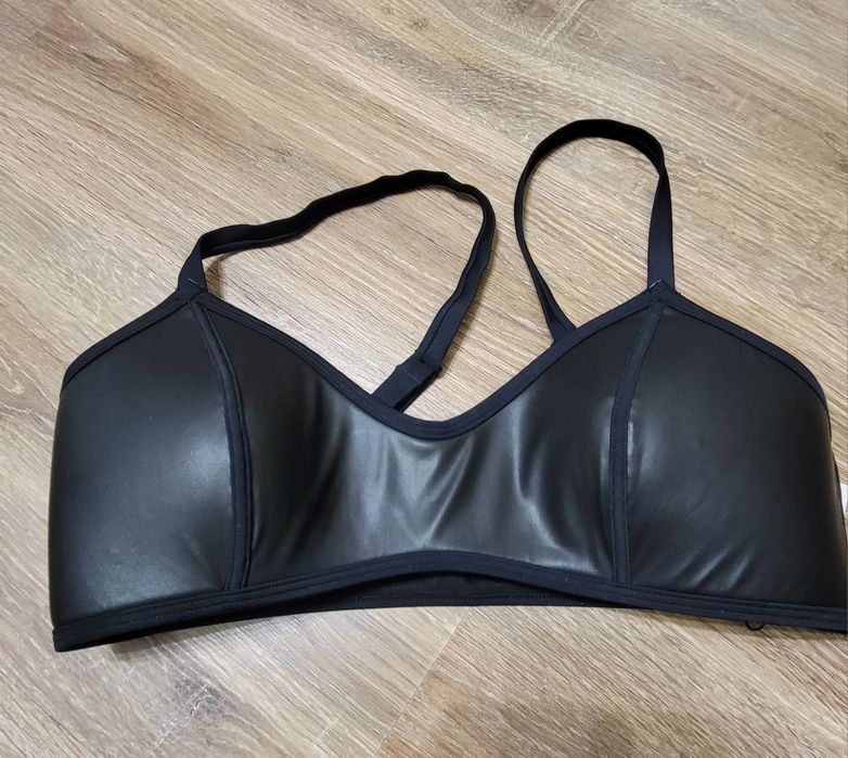 Продам бюстгалтеры Missguided.
