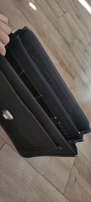 Aktówka carlton nowa