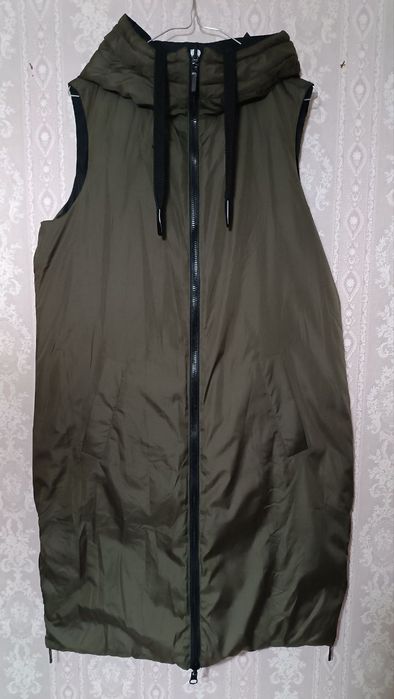 Жилет двосторонній, стан ідеальний. Розмір S
