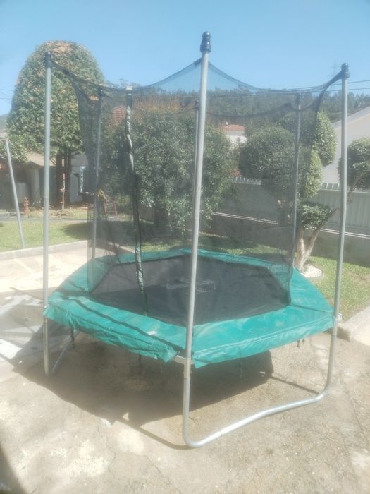 Trampolim  impermeável