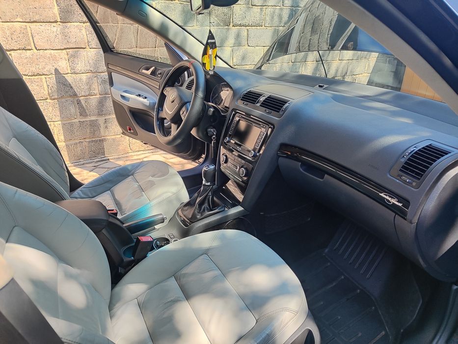 Продам skoda a5 laurin & klement