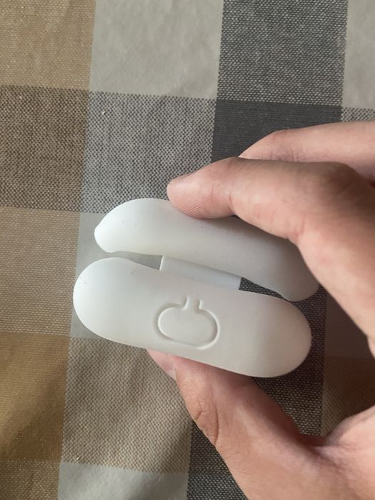 Capa fones AirPods Pro e por 3 e pro 2  cor branco