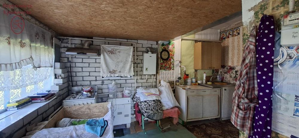 Кам'яні Потоки,  будинок.