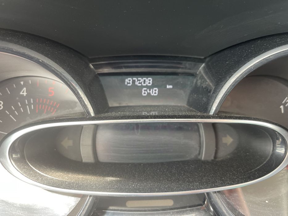 Renault clio zen comercial