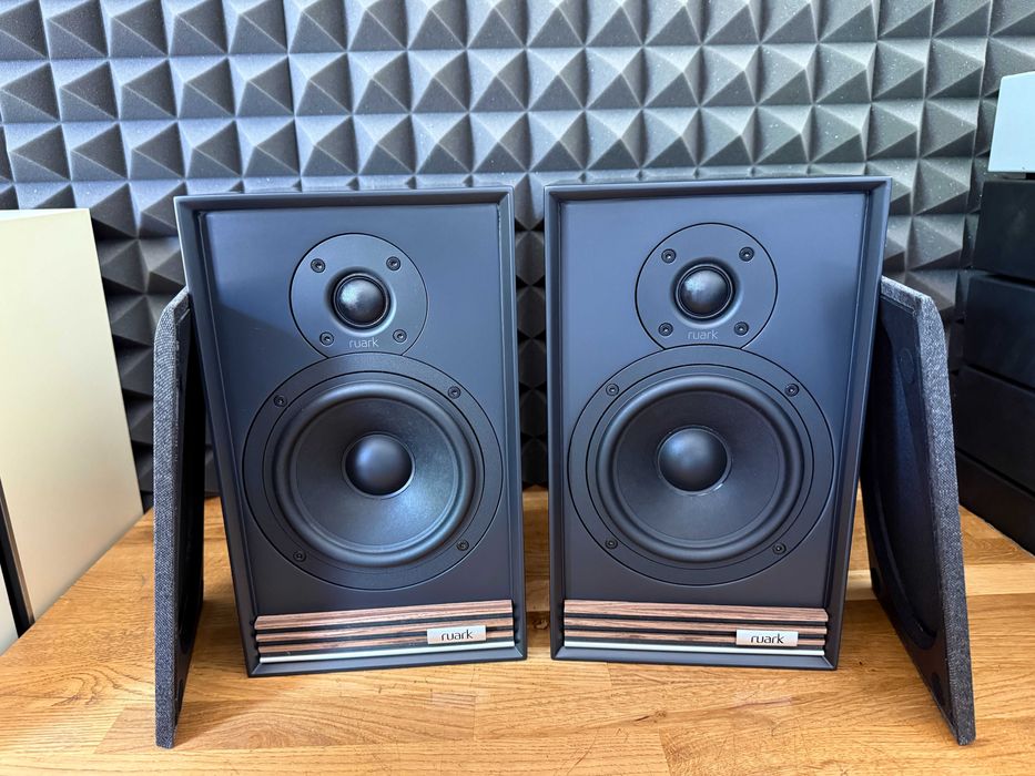 Kolumny podstawkowe / monitory Ruark Sabre-R (BLACK)