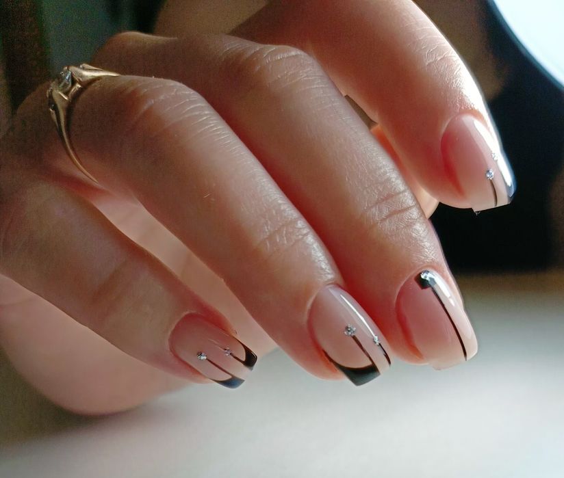 Маникюр и педикюр