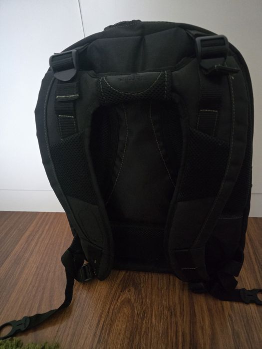 Vendo mochila targus