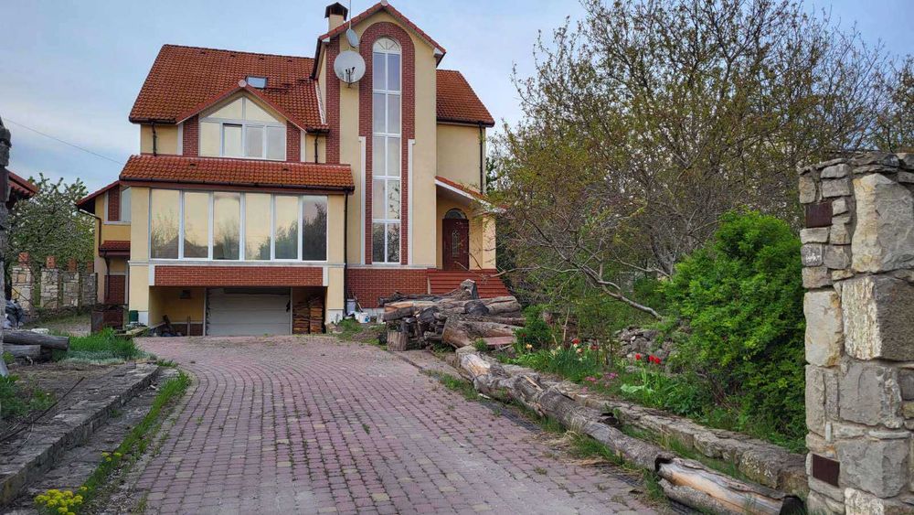 Будинок Лезнево вул.Стельмаха, 10 соток землі