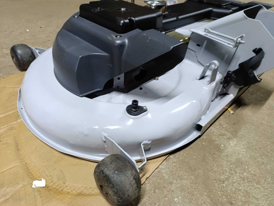 Kosiarka traktorek Honda Castel TC122 szare