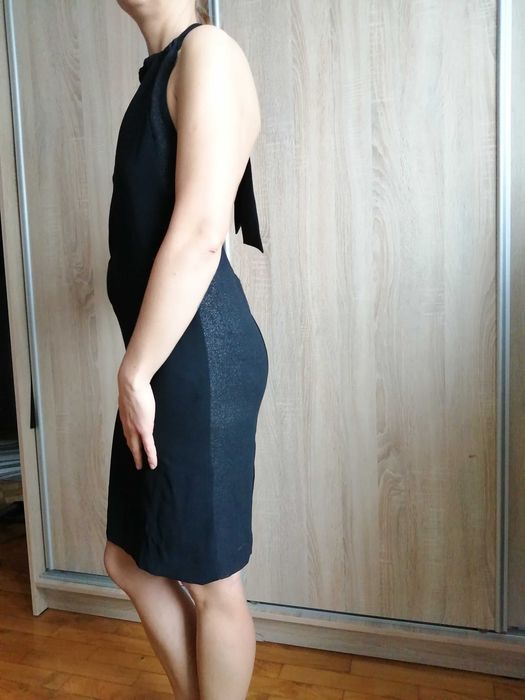 Sukienka bez pleców ZARA