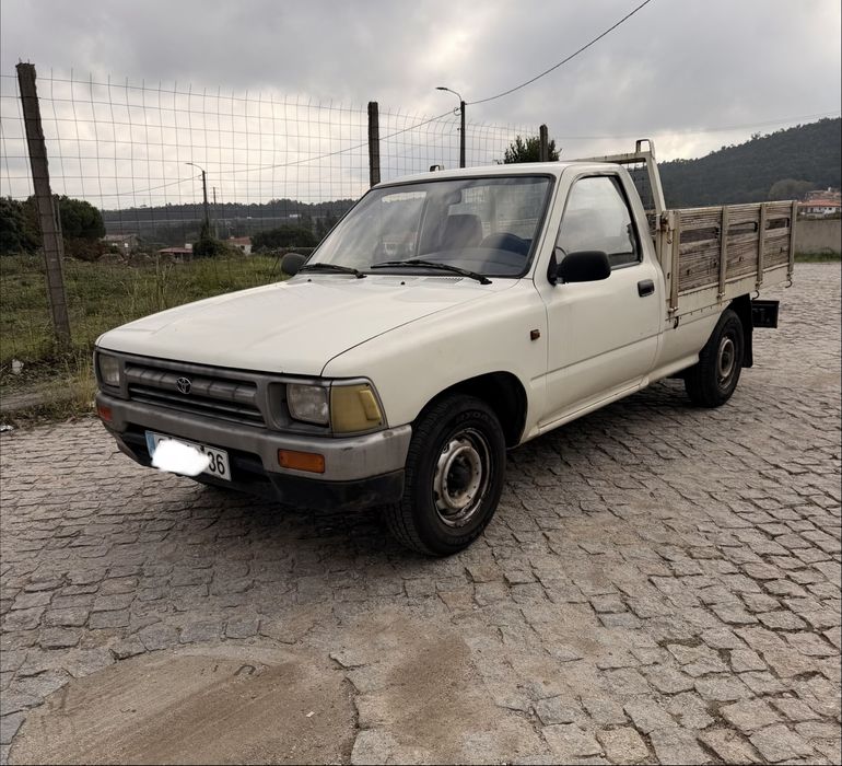 Toyota hilux 3 lugares