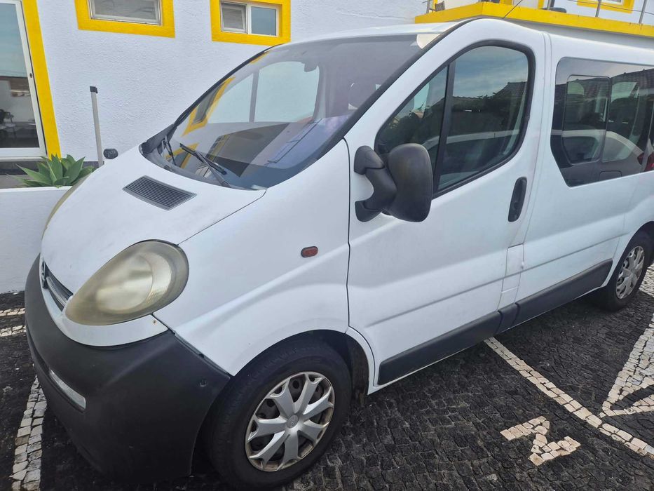 Carrinha OPEL VIVARRO  9 Lugares