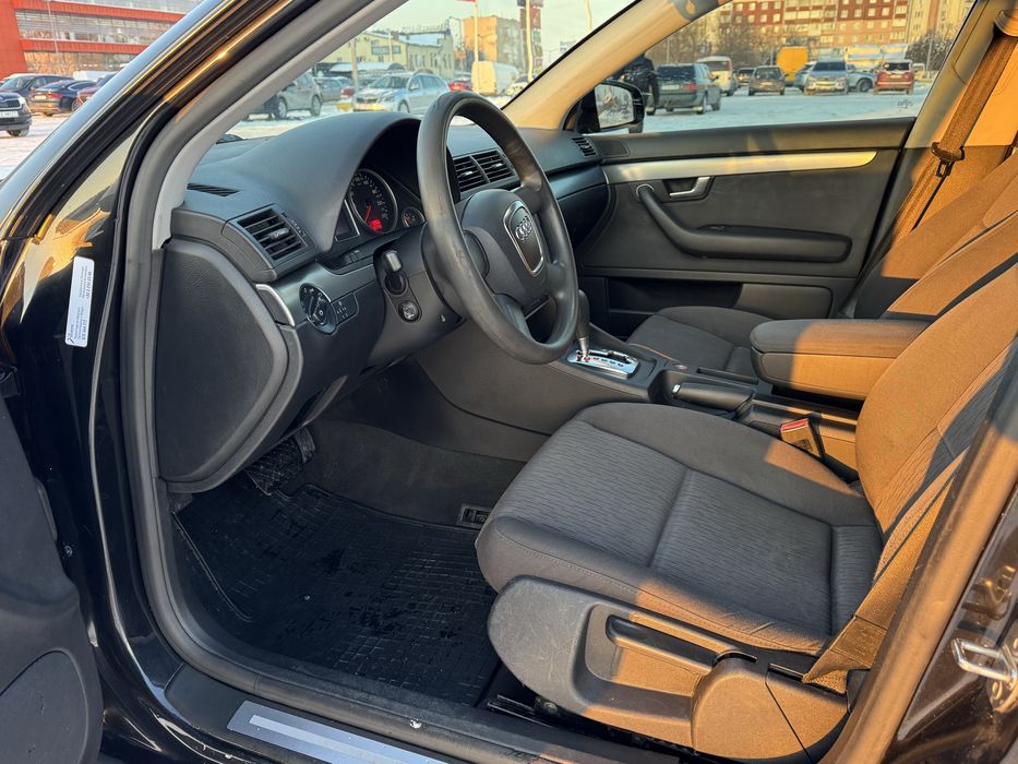 Audi a4b7 2.0tdi Автомат
