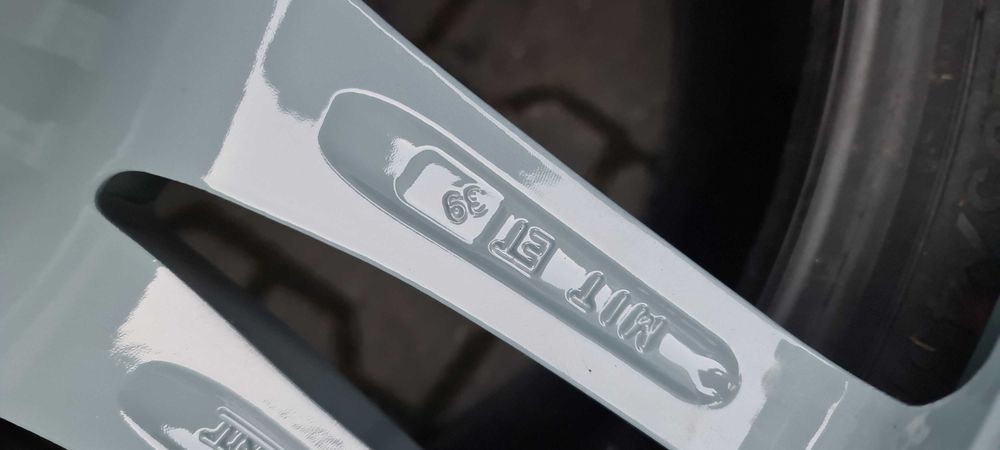 Felgi aluminiowe Dezent 18" 5x112 8j et39 Skoda Seat Vw Audi Cupra itp