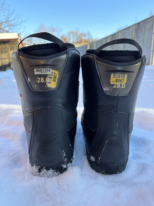 Сноубордичі черевики