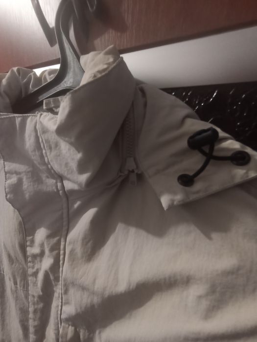 Плащ чоловічий бежевий з капюшоном