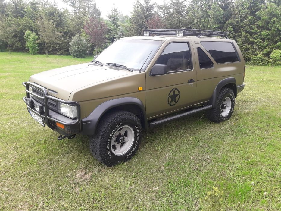 Nissan Terrano 1