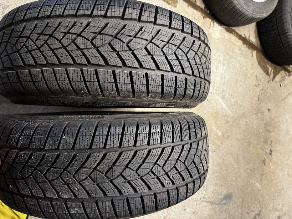 2 zimowe opony GOODYEAR 235/55 R19 stan bardzo dobry